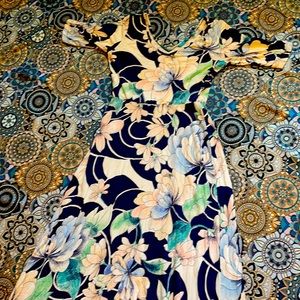 Tori Richards maxi dress size small